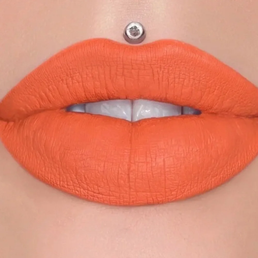 ❌SOLD❌ - Jeffree Star Velour Liquid Lipstick - Tangerine Queen - Picture 2 of 3